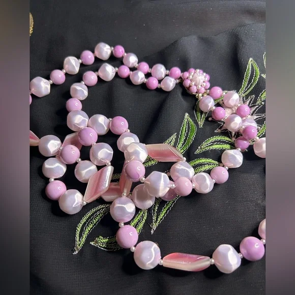 VTG MCM Double strand Choker and clip earring set. Beautiful beads!! - Picture 7 of 11